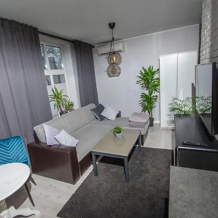 Апартаменты Riia Maantee *