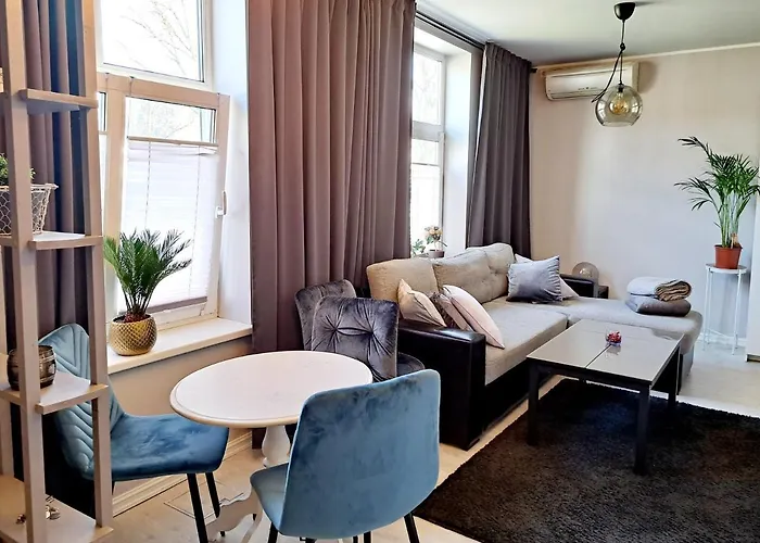 公寓 Riia Maantee 派尔努