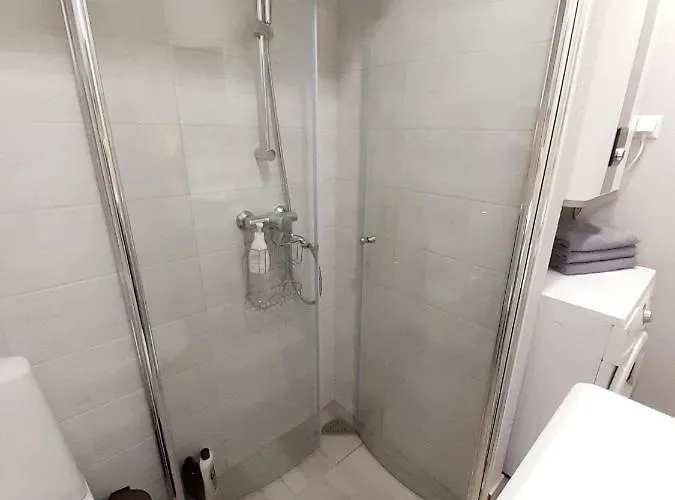 公寓 Riia Maantee *